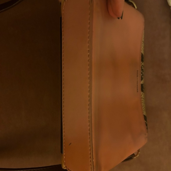 POUR LA VICTOIRE Crossbody small bag - Picture 4 of 7